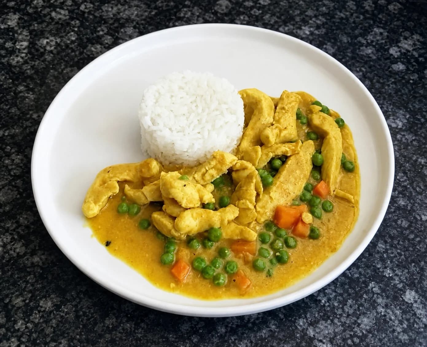 Yvonnes cremiges Poulet-Curry mit Jasminreis